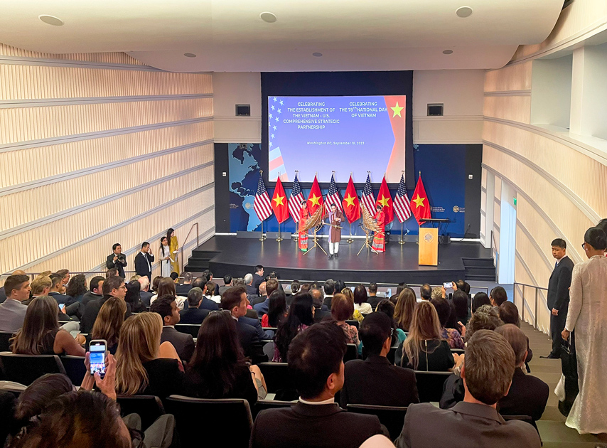 Chao Mung Ky Niem Quan He Doi Tac Chien Luoc Toan Dien Vn Usa 01