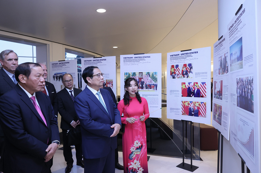 Chao Mung Ky Niem Quan He Doi Tac Chien Luoc Toan Dien Vn Usa 06