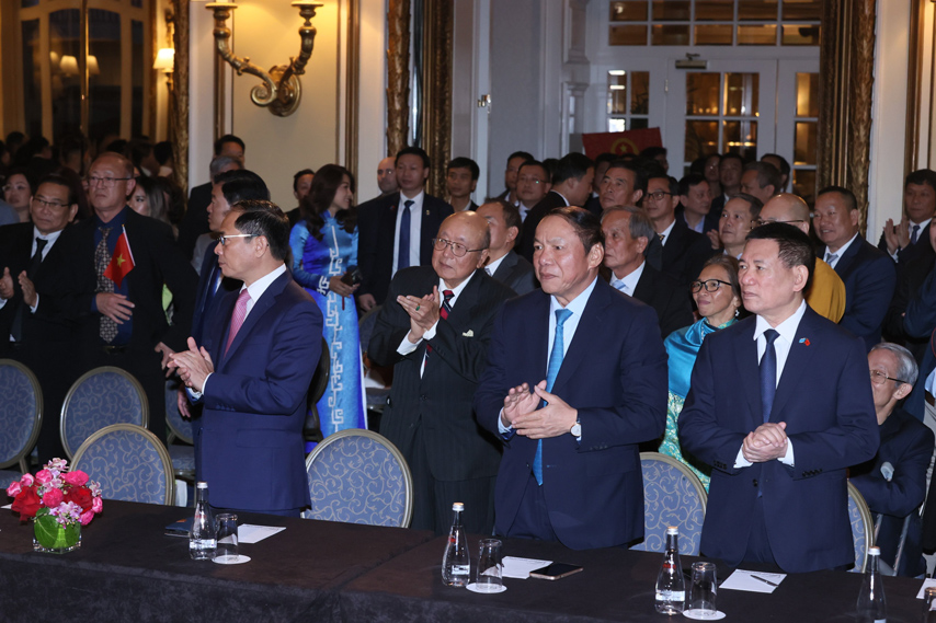 Mot Thoang Que Huong Tai Tp Sf 04