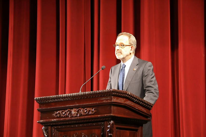 Ballet Duong Dai Y Gay An Tuong Vơi Khan Gia Thu Do 02