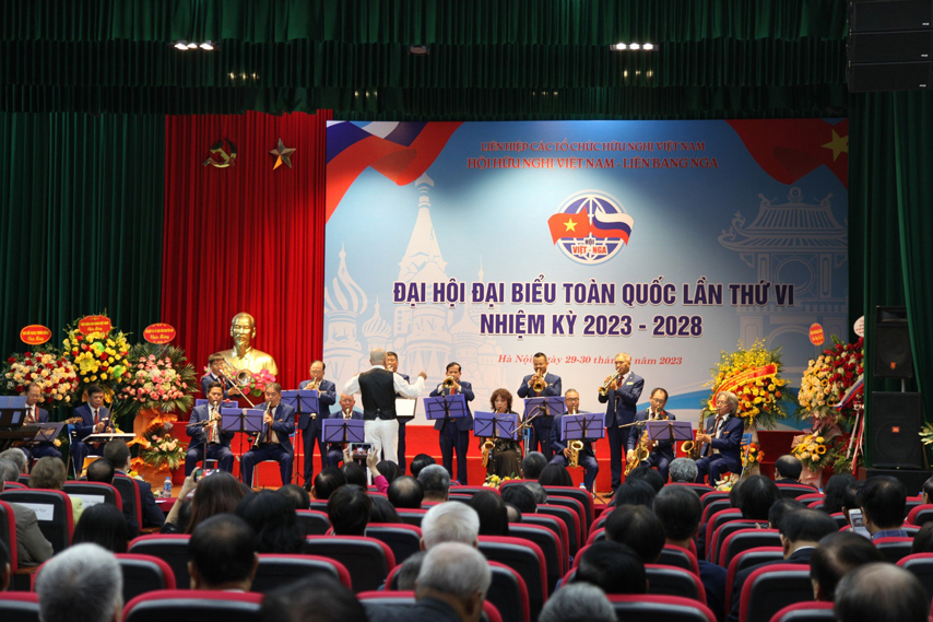 Doi Ngoai Nhan Dan Soi Day Ket Noi Quan He Huu Nghi Vn Nga 03