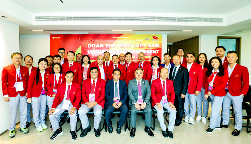 Lanh Dao Bo Vhttdl Du Le Khai Mac Asiad 19 01