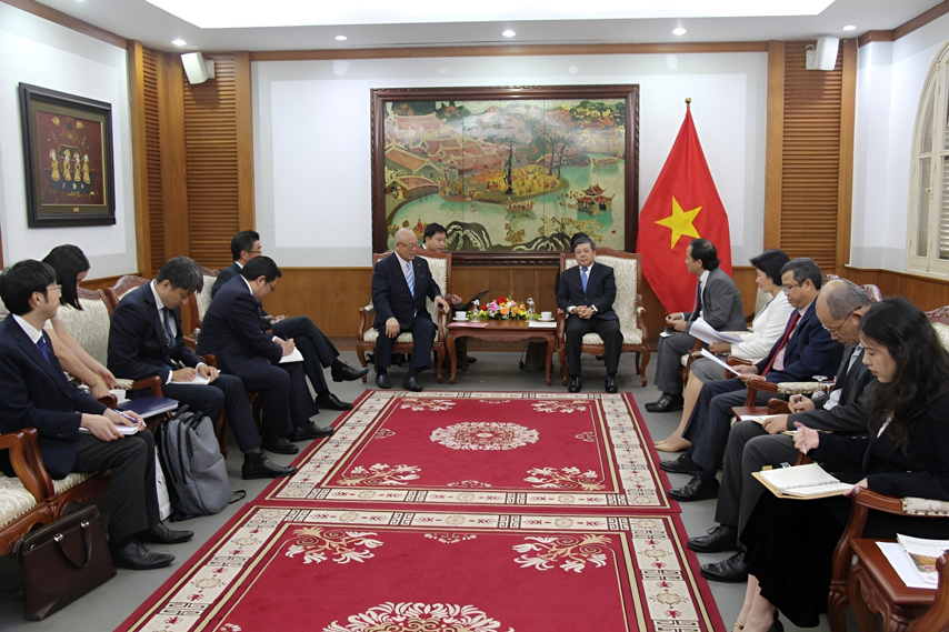 Tt Doan Van Viet Tiep Co Van Dac Biet Lien Minh Nghi Sy Huu Nghi Nhat Viet 01