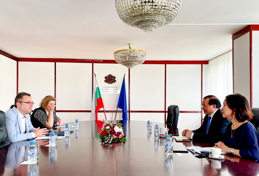 Trien Vong Mo Ea Canh Cua Hop Tac Vh Dl Vn Bulgaria Trong Thoi Ky Moi 03