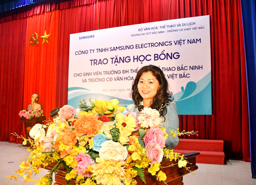 Samsung Trao Tang 80 Suat Hoc Bong Cho Sinh Vien Linh Vuc Van Hoa The Thao Va Du Lich 04