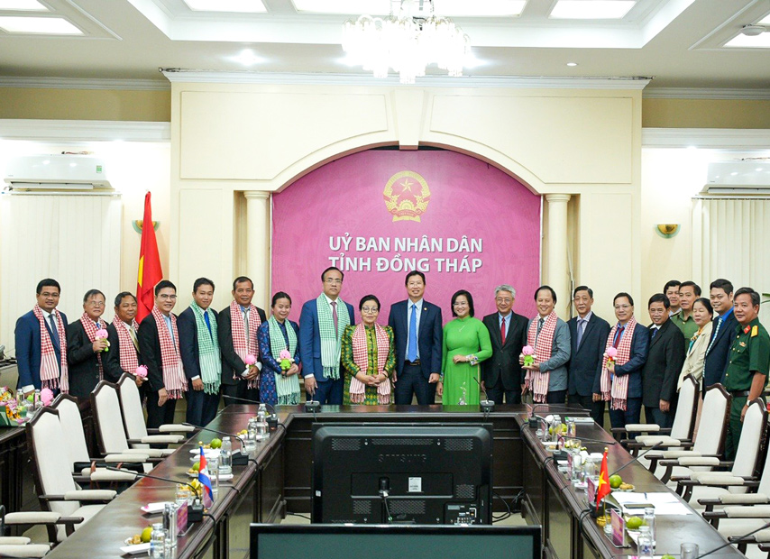 Chuong Trinh Nghe Thuat Campuchia Tai Dong Thap 06