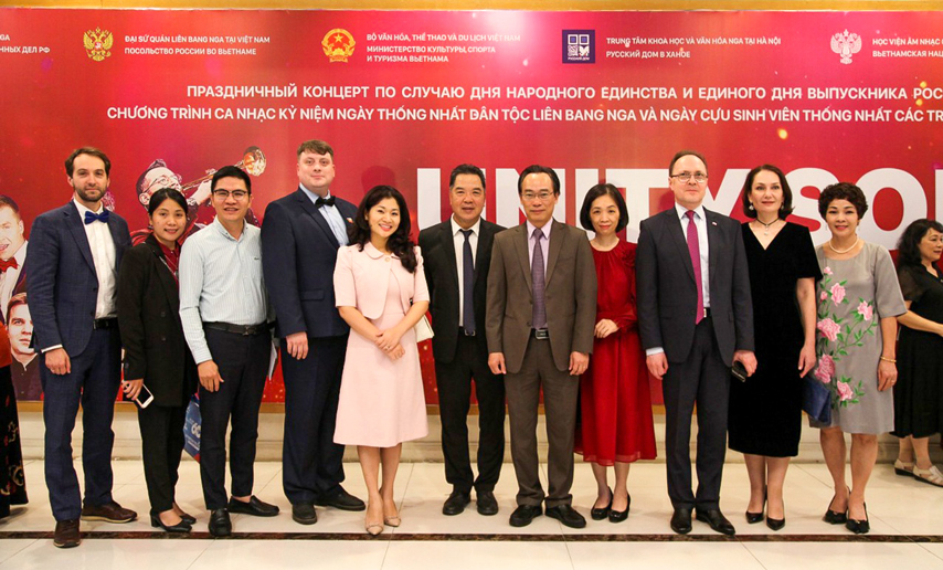 Dan Dong Ca Nga Turetskiy Tai Ha Noi 01