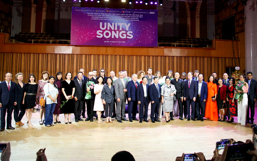 Dan Dong Ca Nga Turetskiy Tai Ha Noi 06