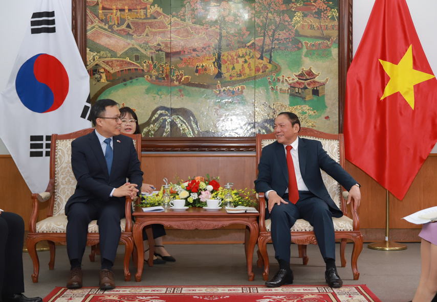 Hop Tac Van Hoa The Thao Va Du Lich Viet Nam Han Quoc Tu Trai Tim Den Trai Tim 03