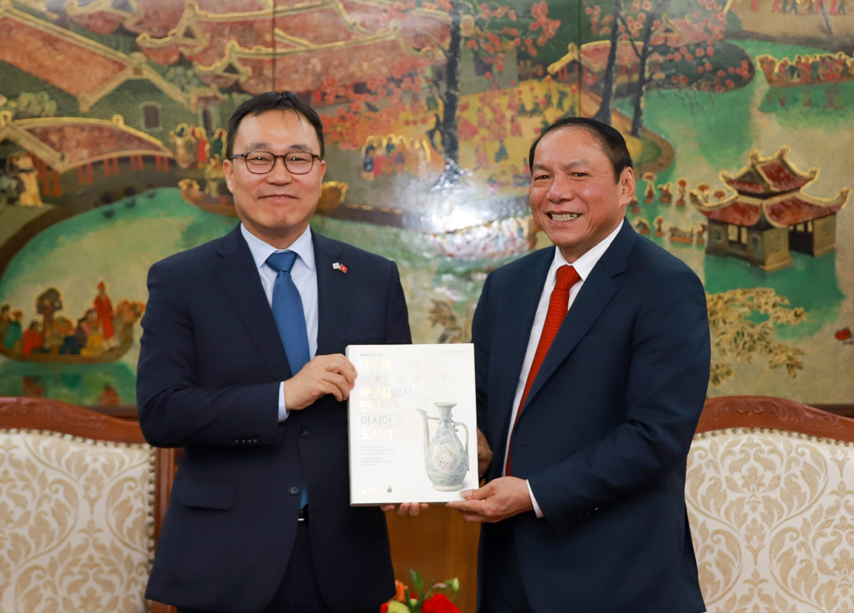 Hop Tac Van Hoa The Thao Va Du Lich Viet Nam Han Quoc Tu Trai Tim Den Trai Tim 04