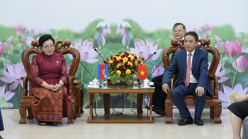 Hop Tac Van Hoa Vun Dap Quan He Huu Nghi Viet Nam Campuchia 02