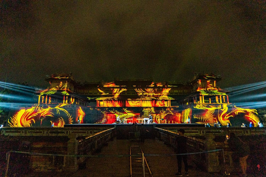 Hue By Light The Live Show 04