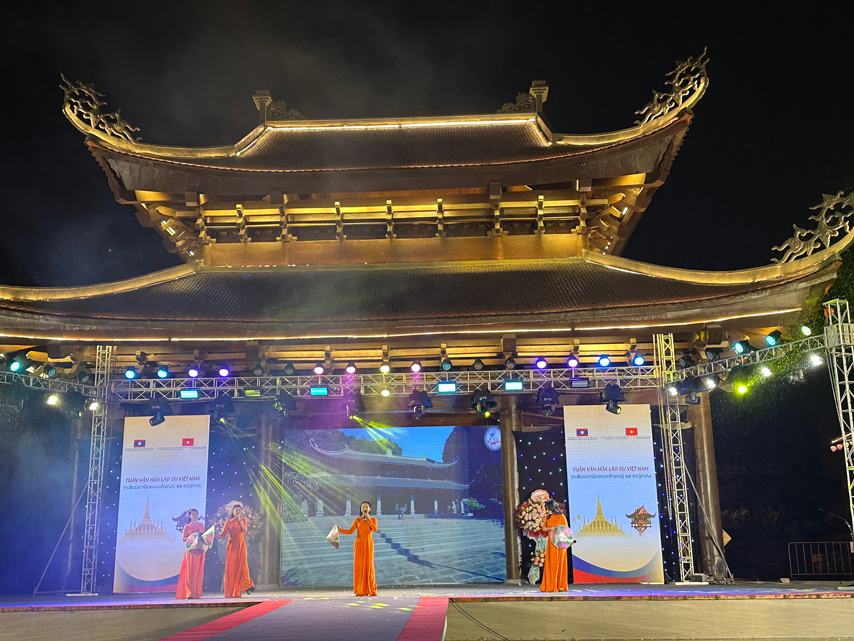 Nhung Sac Mau Van Hoa Champa Toa Sang Tren Dat Co Do Hoa Lu 03