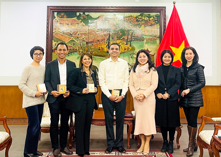 Tiep Dai Dien Youtube Hoa Ky Phu Trach Khu Vuc Chau A Thai Binh Duong 01