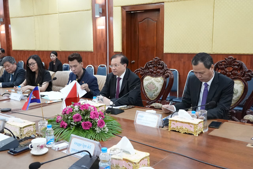 Thuc Day Hop Tac Vh Tinh Banteay Meanchey 05