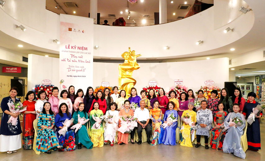 Cau Lac Bo Phu Nu Voi Di San Van Hoa 01