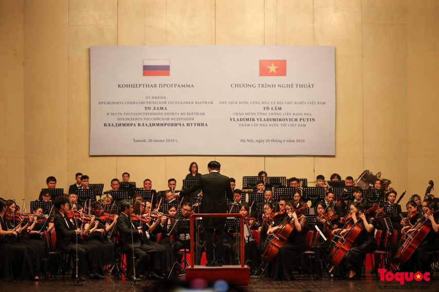 Hop Tac Vhttdl Vn Nga 06