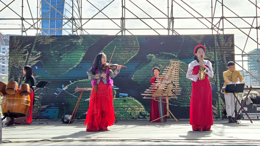 Lan Toa Vh Vn Den Cong Chung Mong Co 03