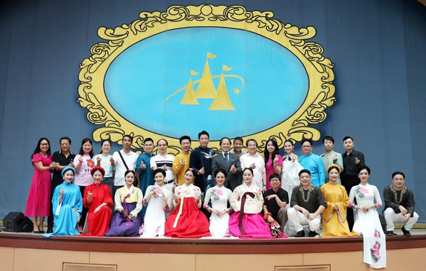 Sac Mau Vhnt Vn Tai Hq 05