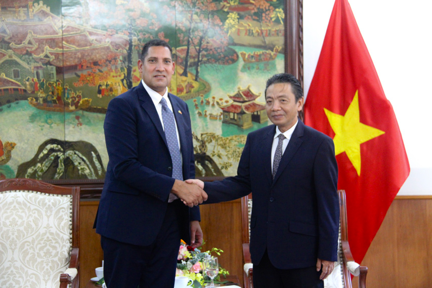 Tt Hoang Dao Cuong Tiep Ds Thuy Dien 01a