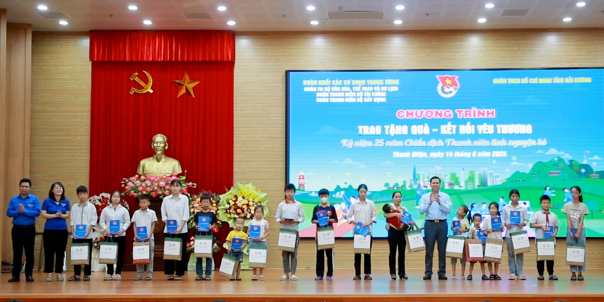 Chuong Trinh Tu Nguyen He 2024 03