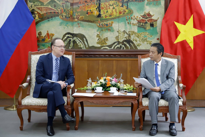 Day Manh Hop Tac Vhttdl Vn Nga 02