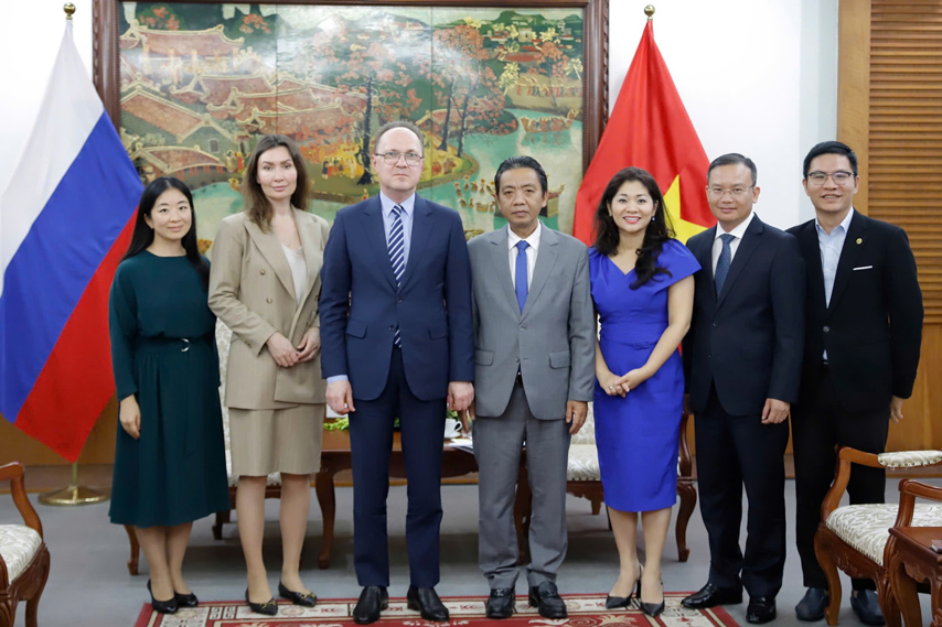 Day Manh Hop Tac Vhttdl Vn Nga 03