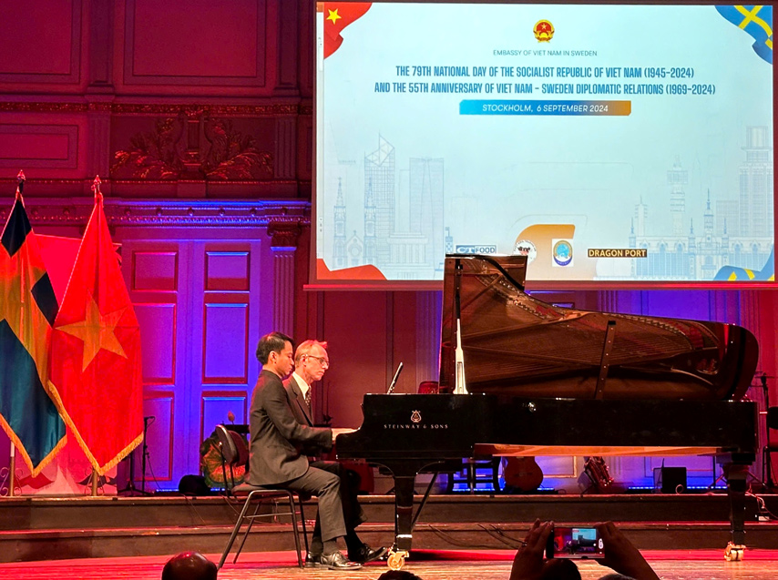 Hoa Nhac Huu Nghi Ky Niem 55 Nam Quan He Ngoai Giao Viet Nam Thuy Dien 05