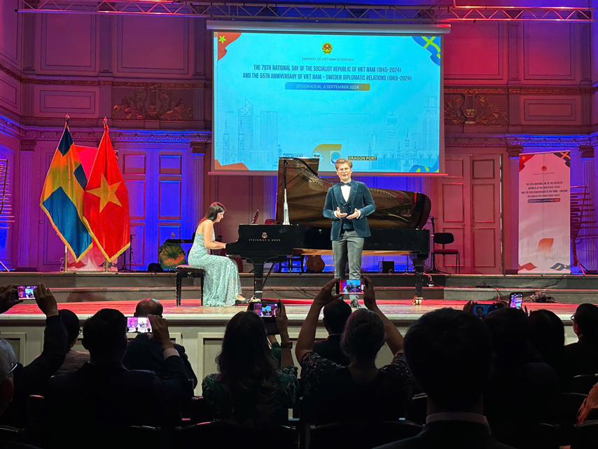 Hoa Nhac Huu Nghi Ky Niem 55 Nam Quan He Ngoai Giao Viet Nam Thuy Dien 06
