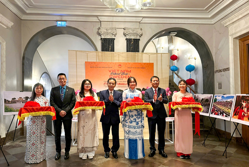 Hoa Nhac Huu Nghi Ky Niem 55 Nam Quan He Ngoai Giao Viet Nam Thuy Dien 10