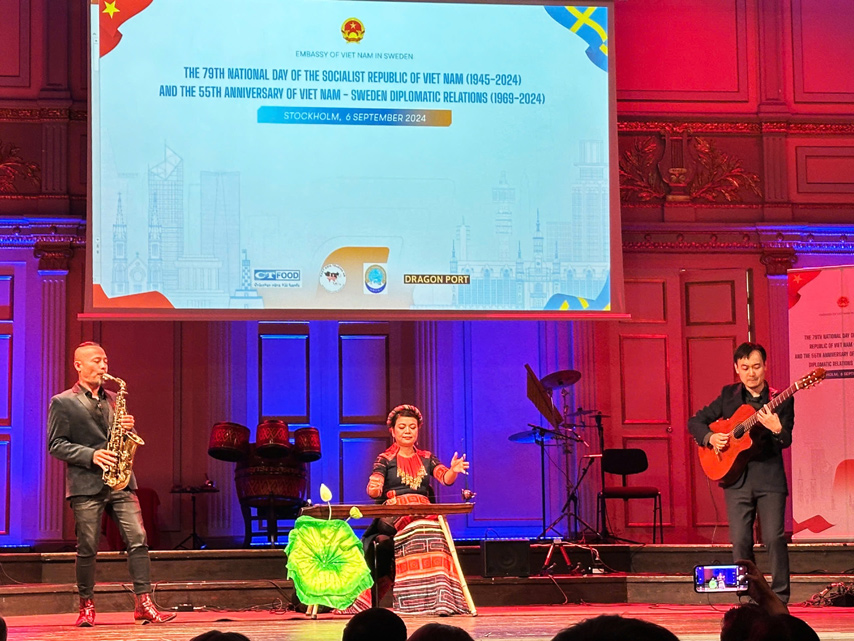 Hoa Nhac Huu Nghi Ky Niem 55 Nam Quan He Ngoai Giao Viet Nam Thuy Dien 16