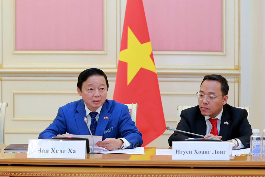 Hop Tac Vhttdl Diem Sang Trong Hoat Dong Cua Ublcp Vn Nga 02