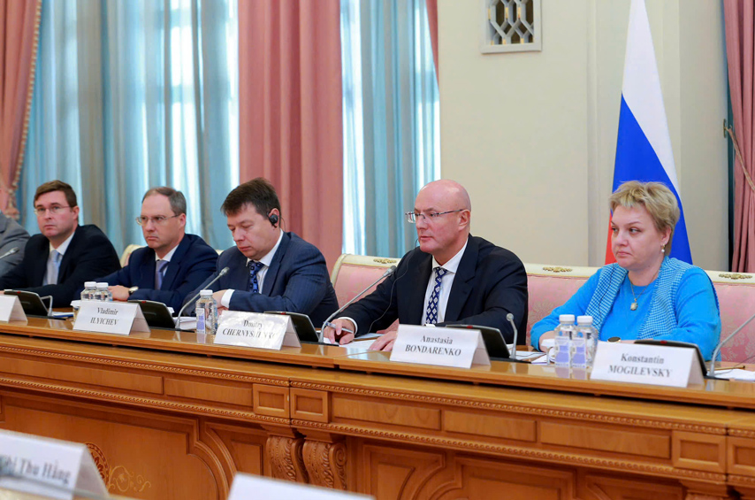 Hop Tac Vhttdl Diem Sang Trong Hoat Dong Cua Ublcp Vn Nga 03