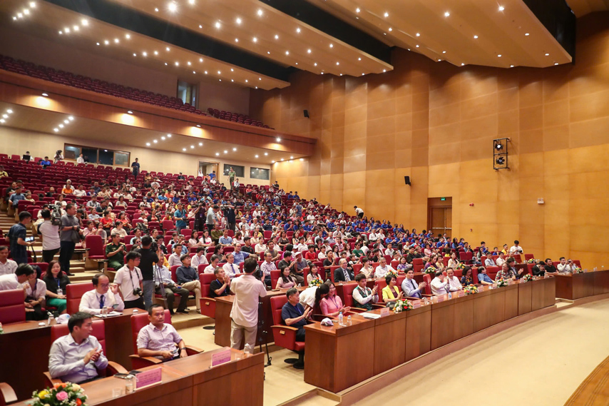 Khai Mac Chuong Trinh Chieu Phim Xuc Tien Quang Ba Du Lich Qua Dien Anh 02