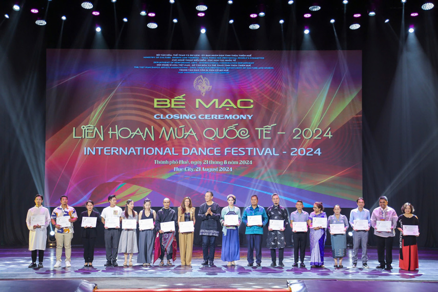 Khep Lai Lien Hoan Mua Quoc Te 2024 07