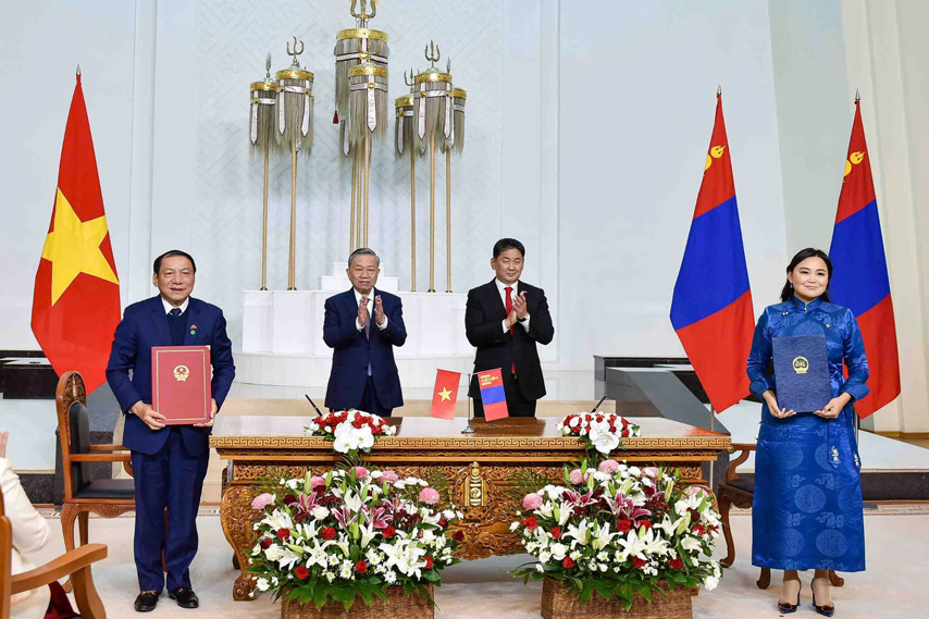 Ky Ket Ban Ghi Nho Ve Du Lich Vn Mc 02