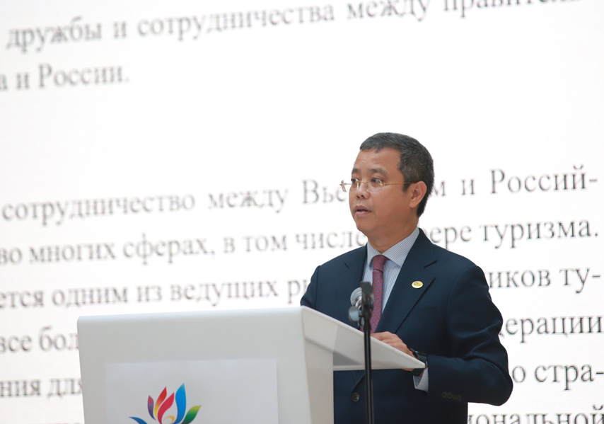 Quang Ba Gioi Thieu Du Lich Viet Nam Tai St Petersburg 05