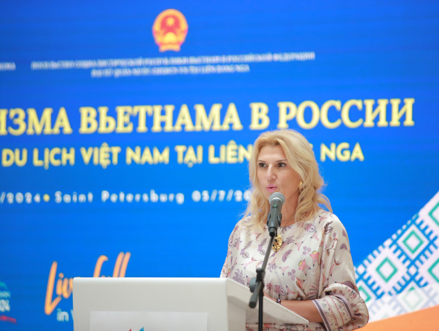 Quang Ba Gioi Thieu Du Lich Viet Nam Tai St Petersburg 06