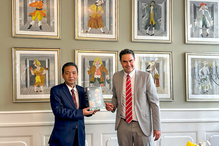 Tang Cuong Hop Tac Trong Doi Thoai Chinh Sach Va Chuyen Doi So Ve Van Hoa Giua Viet Nam Va Dan Mach 04