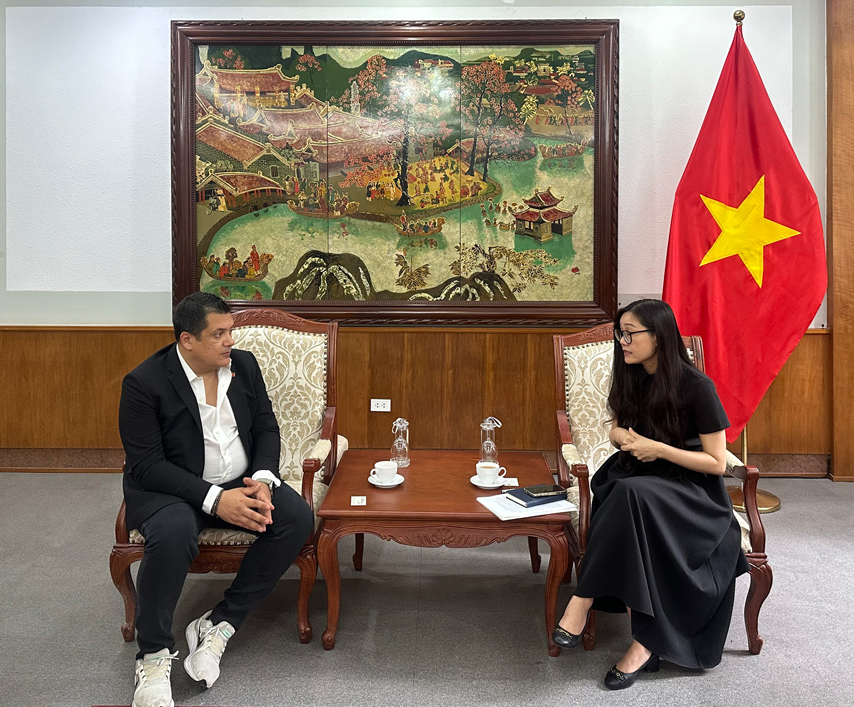 Thuc Day Hop Tac Vhdltt Voi Vung Campania Italia 01