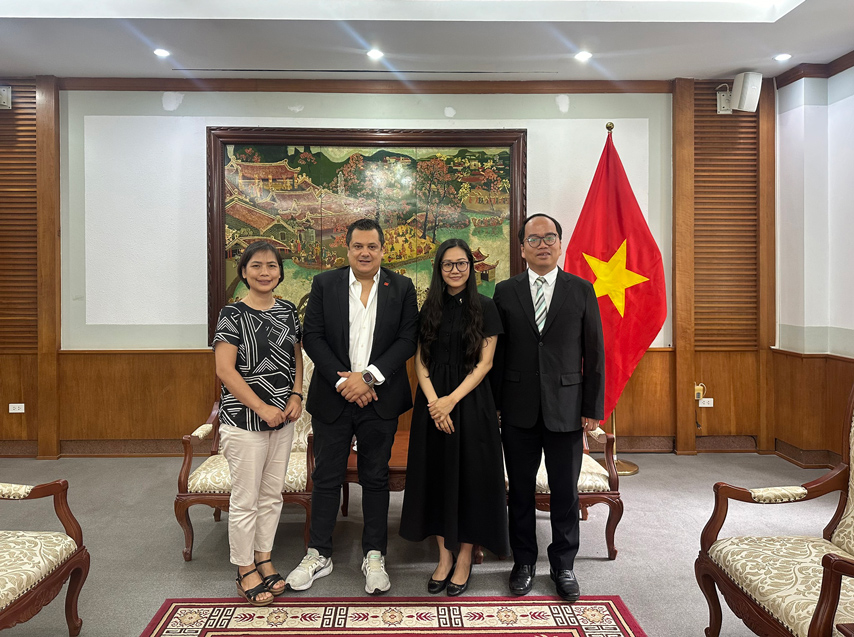 Thuc Day Hop Tac Vhdltt Voi Vung Campania Italia 02