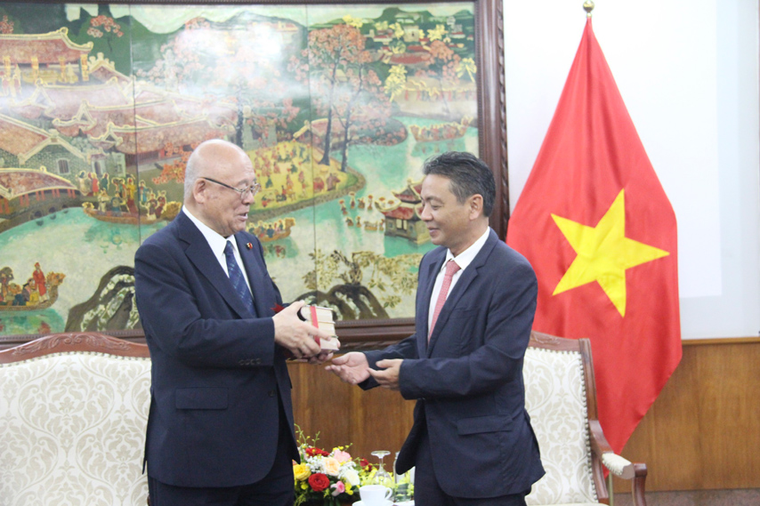 Trien Khai Thuc Chat Hop Tac Giao Luu Van Hoa The Thao Va Du Lich Giua Viet Nam Va Nhat Ban 03