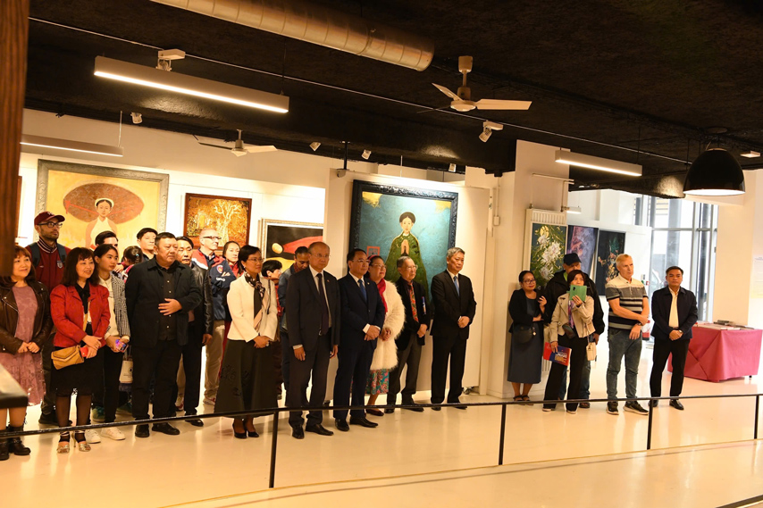 Trien Lam Tranh San Pham Son Mai Viet Nam To Chuc Tai Paris 03