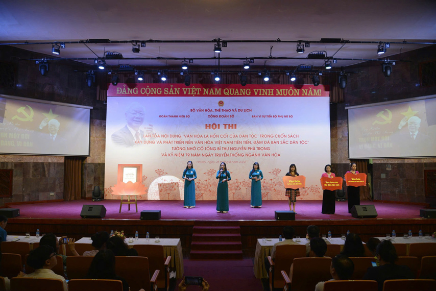 Van Hoa La Hon Cot Cua Dan Toc 05