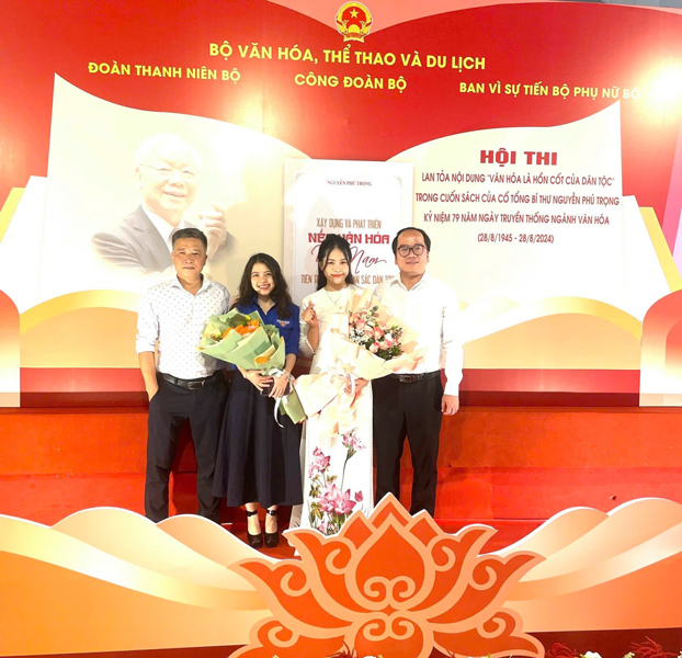 Van Hoa La Hon Cot Cua Dan Toc 08