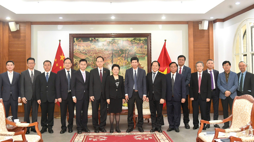 Tang Cuong Hop Tac Vhttdl Vn Quangtay 01