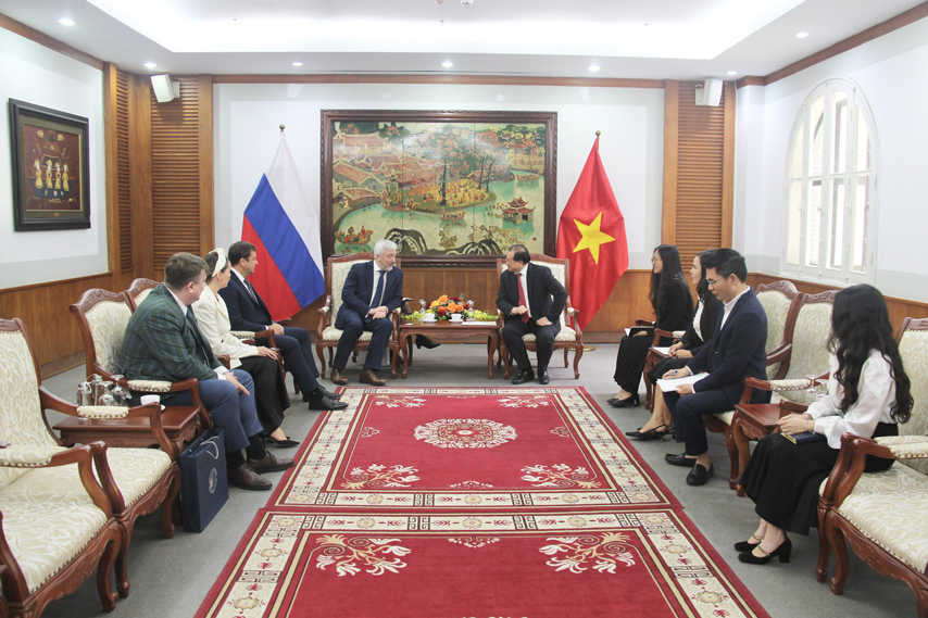 Tiep Tuc Tang Cuong Hop Tac Vhttdl Vn Nga 01