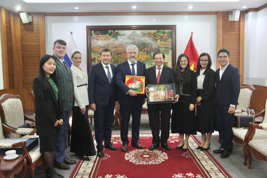 Tiep Tuc Tang Cuong Hop Tac Vhttdl Vn Nga 04