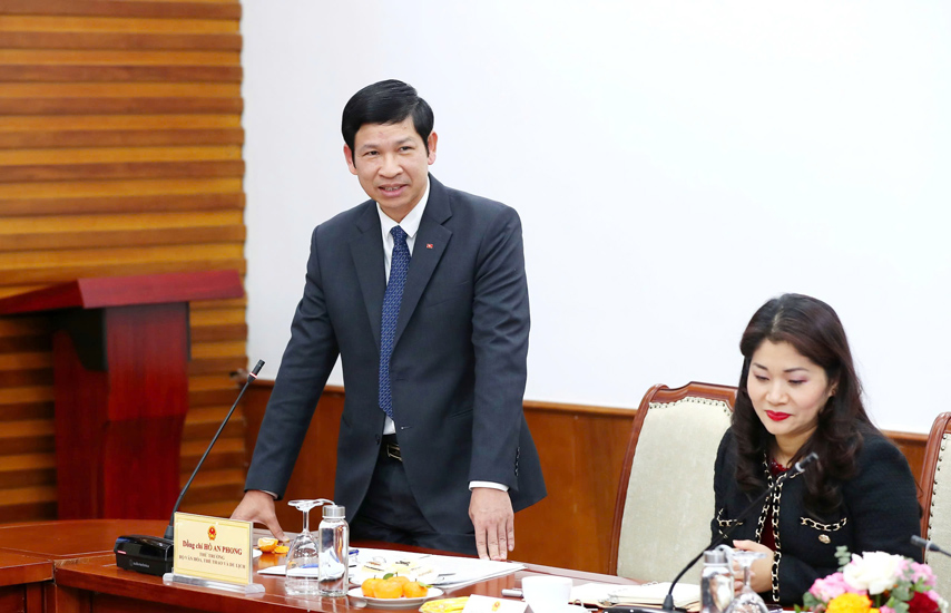 Tiep Tcq Dai Dien Vn Tai Nn 09