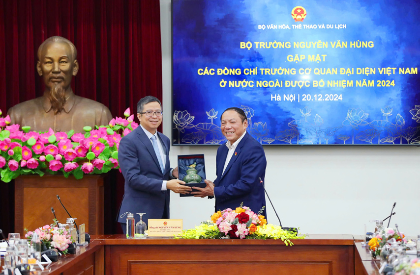 Tiep Tcq Dai Dien Vn Tai Nn 11